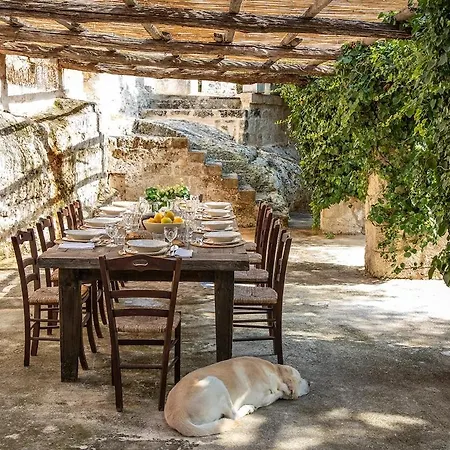 Masseria Buganvillea Vila